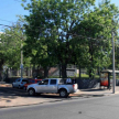 La plaza se encuentra frente al Palacio de Justicia de Asunción.