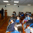 La responsable del Programa, Amada Herrera, dando explicaciones a los alumnos.