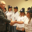 Momento en el que el ministro Bajac felicita a los nuevos facilitadores judiciales