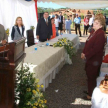 Monseñor Ricardo Valenzuela, obispo de Villarrica bendijo el nuevo edificio.