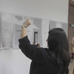 Los visitantes mostraron mucho interés durante el repaso histórico a través de la visualización de los documentos y archivos históricos.