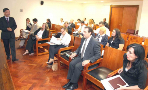 El consultor Víctor Gómez durante su ponencia en el taller de elaboración del Plan Operativo Anual