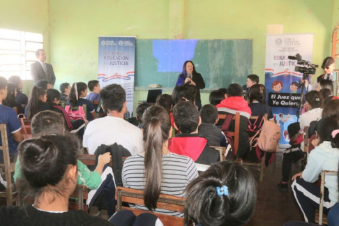 Los alumnos del Colegio San Clemente María de la localidad de Sargento José Félix López, Circunscripción Judicial de Concepción participaron del programa educativo.