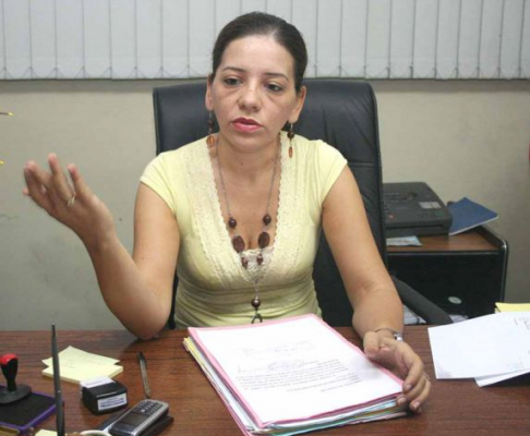 Lourdes González, directora de los Registros Públicos.