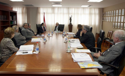 Durante la visita del ministro de la Corte de Chile, doctor Sergio Muñoz a las autoridades judiciales