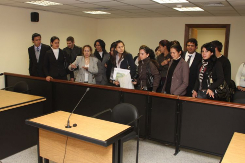 Estudiantes de Derecho se interiorizaron del funcionamiento de la justicia.