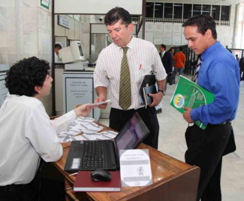 En una primera etapa se pretende alcanzar a alrededor de 5.000 personas.