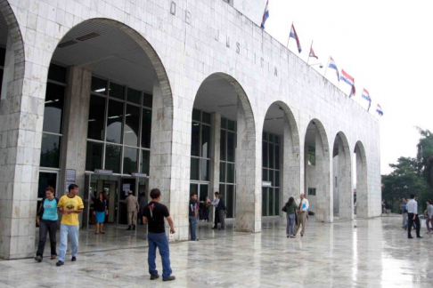 Fachada del Palacio de Justicia de Asunción.