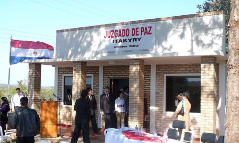 Fachada del Juzgado de Itakyry, Departamento de Alto Paraná.