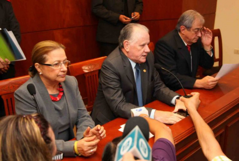 Durante la conferencia de prensa, donde ministros de la máxima instancia judicial ratificaron postura sobre la resolución del Senado