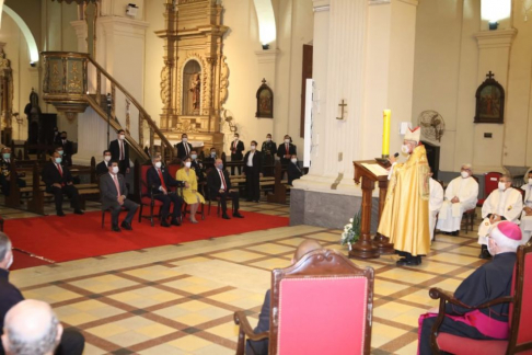El Tedeum fue presidido por el Arzobispo de Asunción, Monseñor Edmundo Valenzuela.