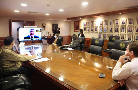 La reunión se desarrolló desde la Sala del Pleno de la máxima instancia judicial, a través de una videoconferencia.