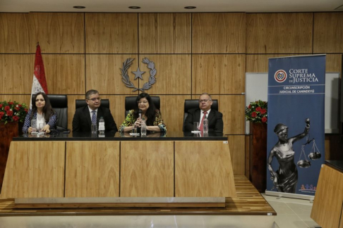 La ministra de la CSJ y superintendente de la Circunscripción Judicial de Canindeyú, doctora Carolina Llanes, participó en la presentación del informe de gestión 2024.