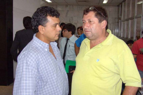 Heriberto Alvarenga Gómez (izquierda) fue condenado a dos años y seis meses.