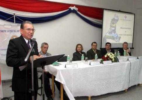 Reunión anterior de la cual también participó el ministro José Altamirano.