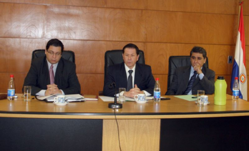 Tribunal del caso Ycuá Bolaños.