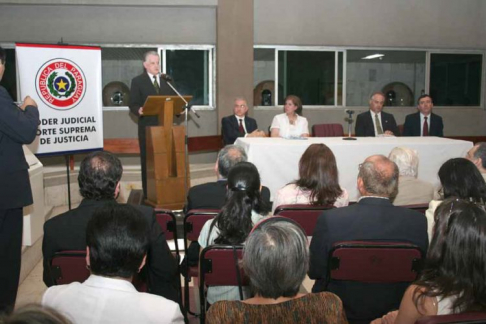 Imagenes del acto de presentación del libro: 