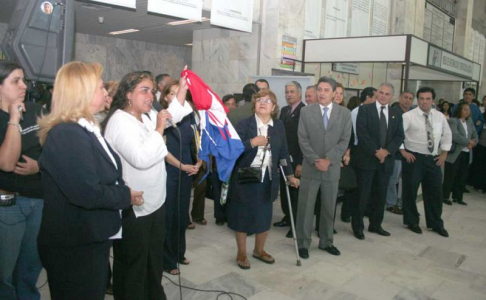 La huelga en el Poder Judicial seguirá hasta que el Senado estudie el presupuesto.