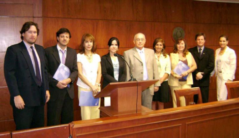 Ministro Miguel Oscar Bajac en reunión con los jueces del fuero civil