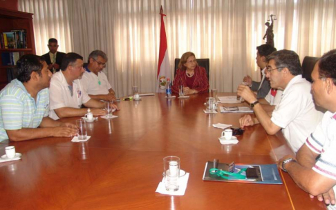 Ministra Pucheta recibió a sindicalistas de Copaco