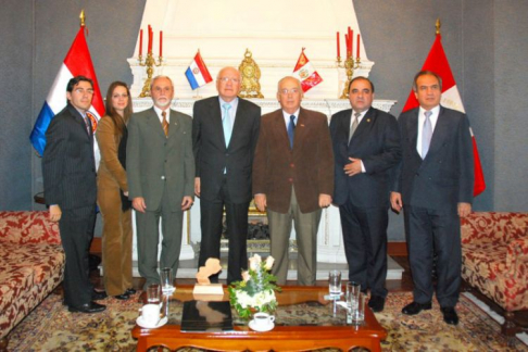 Ministro Bajac habló sobre temas de interés bilateral durante reunión con el presidente encargado del Poder Judicial de Perú