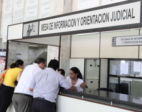 Masiva afluencia de usuarios a pesar de la Feria Judicial.