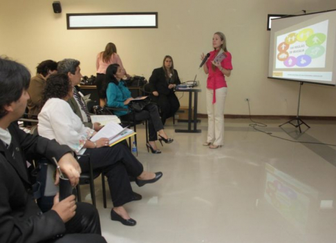 Momento de la jornada de capacitación sobre las 100 Reglas de Brasilia