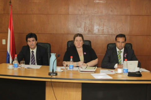 El Tribunal de Sentencia integrado por los jueces Elsa García, Andrea Casati y Gustavo Santander
