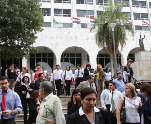 El horario de atención se extenderá hasta las 13:30 horas