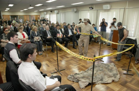 Durante el acto, se realizó una representación teatral del trabajo que lleva a cabo la fiscalía a fin de explicar la importancia del mismo.