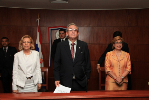Los ministros Raùl Torres Kirmser, Alicia Pcuheta de Correa y Gladys Bareiro de Módica fueron electos como nuevas autoridades judiciales.