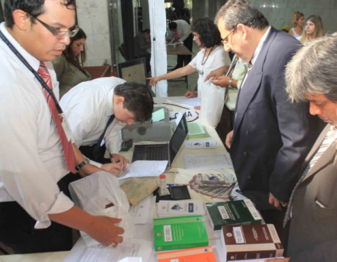 La feria de libros es una actividad que ya viene realizando el CIEJ (Archivo)