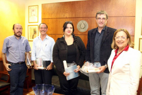 El Síndico del SPP, Vicente Páez, el Secretario General, Pedro Benítez, la Secretaria General Adjunta, Mariela González, el vicepresidente de la FIP, Gustavo Granero y la ministra de la máxima instancia judicial, Alicia Pucheta de Correa