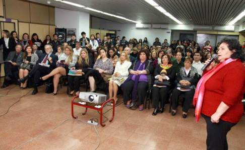 La presentación del informe estuvo a cargo de la viceministra de Protección de los Derechos de las Mujeres, Teresita Silveiro.