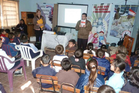 Durante la charla que se realizó en el Colegio San Alfonso