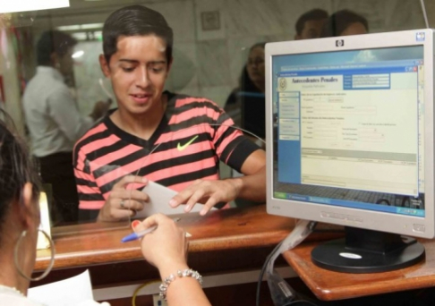 El horario de atención al público es de 7 a 13 horas.