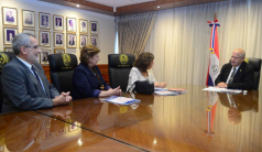 Presidente Benítez Riera se reunió con Consejera Regional de UNESCO
